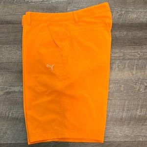 Orange Puma golf shorts men’s size 40